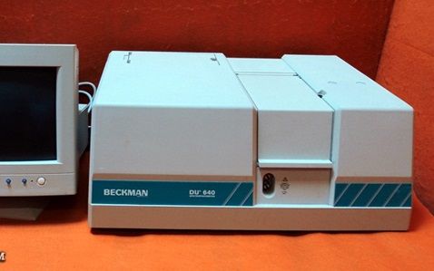 Beckman Coulter DU 640 UV-Vis-NIR Spectrophotometer