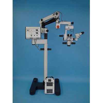 Leica 690 Surgical Microscope