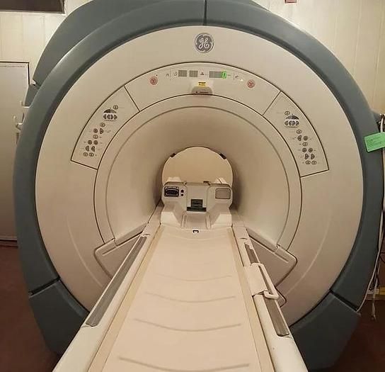 GE Signa 3.0T HDxT MRI