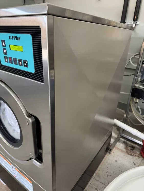 Milnor MWT16J5 35lb Washer
