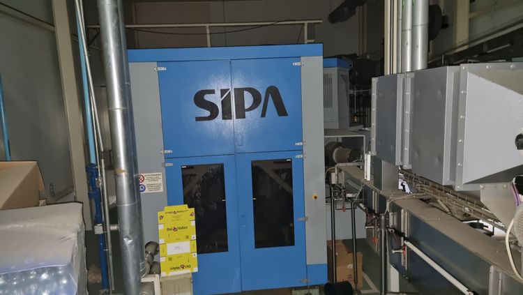 SIPA SFR8 Rotary Blowmolder for PET Bottles