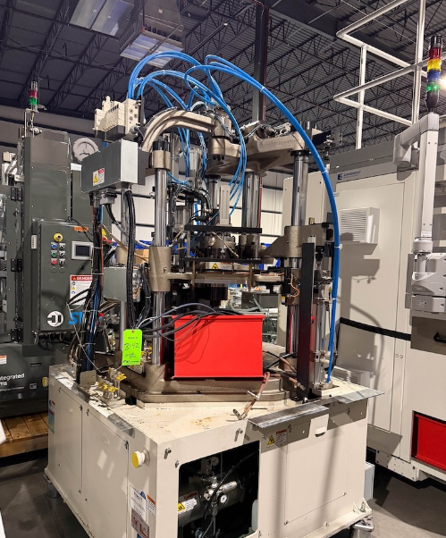 Aoki AHC-100-12 Blow Molding Machine