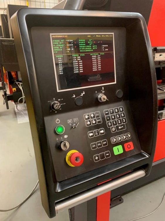 Amada HFE 80/25SL  80 tons