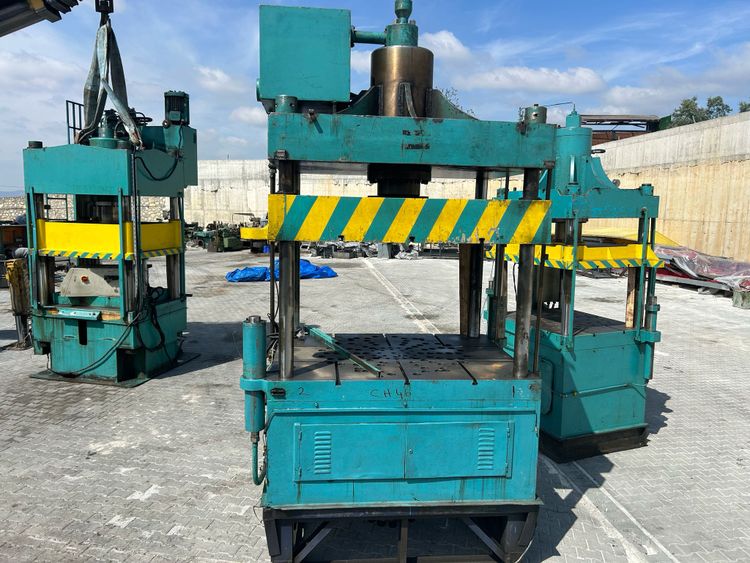 Double Acting Hydraulic Press 300 T