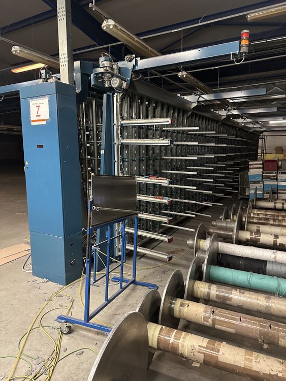 Benninger creel for 880 bobbins