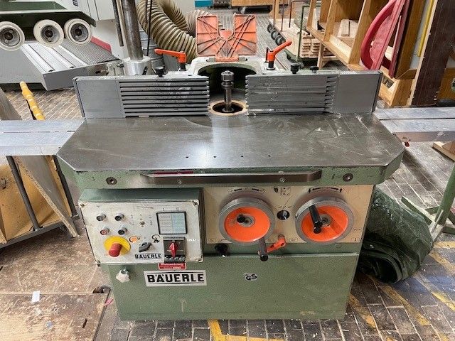Bauerle SFM 200 Swivel milling machine