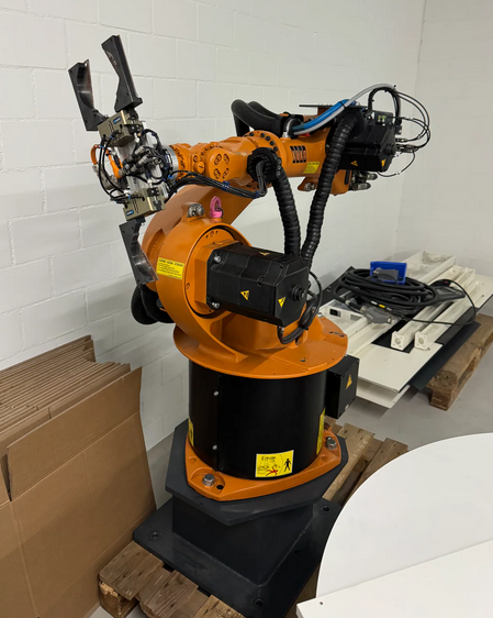 Kuka KR 16 6 Axis 16 to