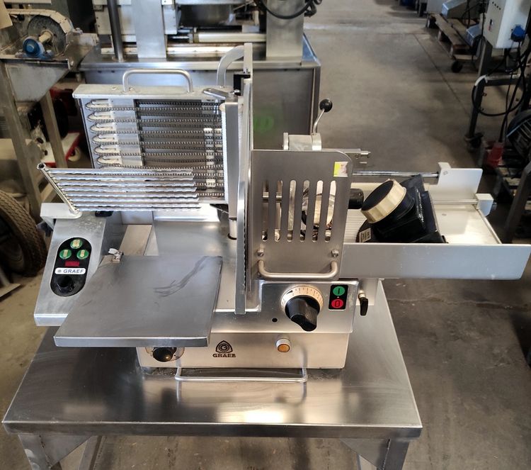 Graef VA-400 AUTOMATIC CUTTING AND SLICING MACHINE