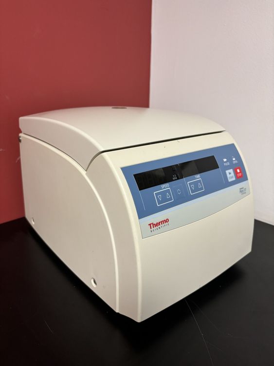 Thermo Scientific Pico 17 Microcentrifuge