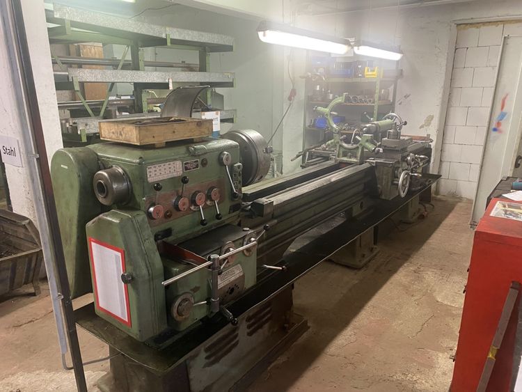 Matra Engine Lathe 1000 rpm D 250 K