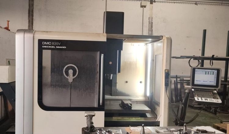 Deckel Maho DMC 835 V machining center 3 Axis