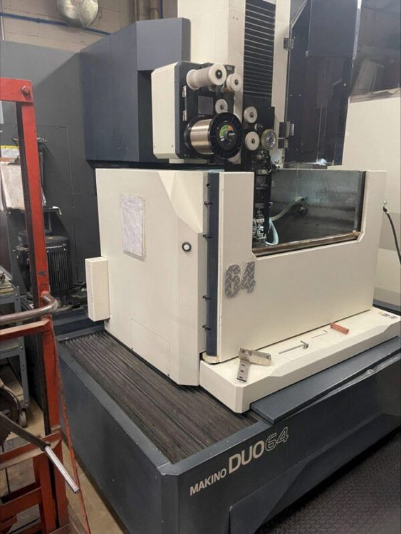 Makino DUO64 EDM