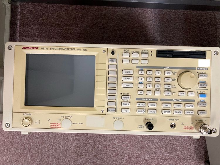 Advantest R3132 Test Equipment