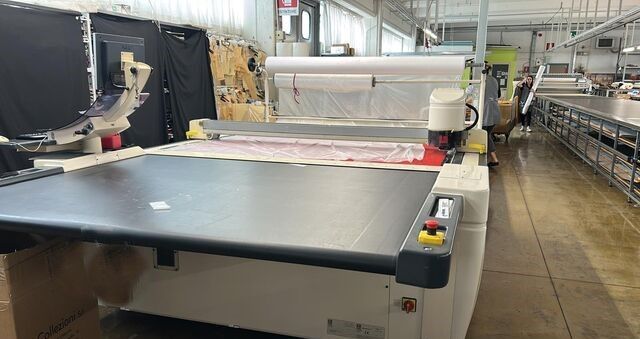 Lectra Vector 2500 V3 Fashion Fabric cutting