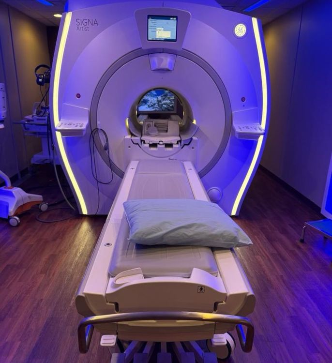 GE Artist 1.5T WideBore 96 Ch MRI