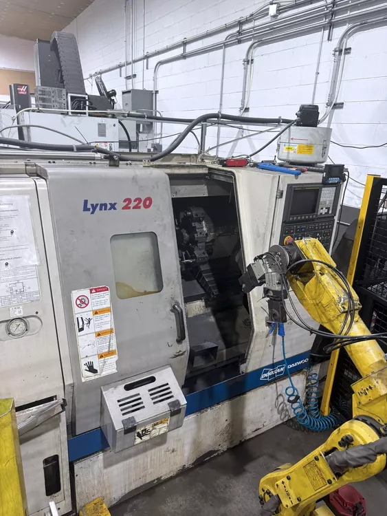 Doosan Fanuc 6000 RPM LYNX 220A 2 Axis