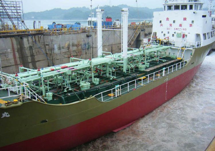 CHEMICAL TANKER (DOUBLE DOTTOM SINGLE HULL) ABT 699 DWT