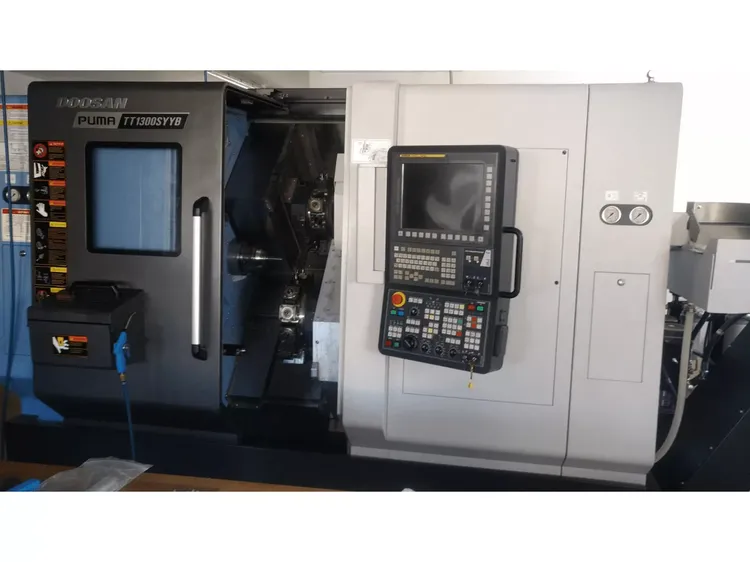 Doosan Fanuc 6000 rpm PUMA TT1300SYYB  3 Axis