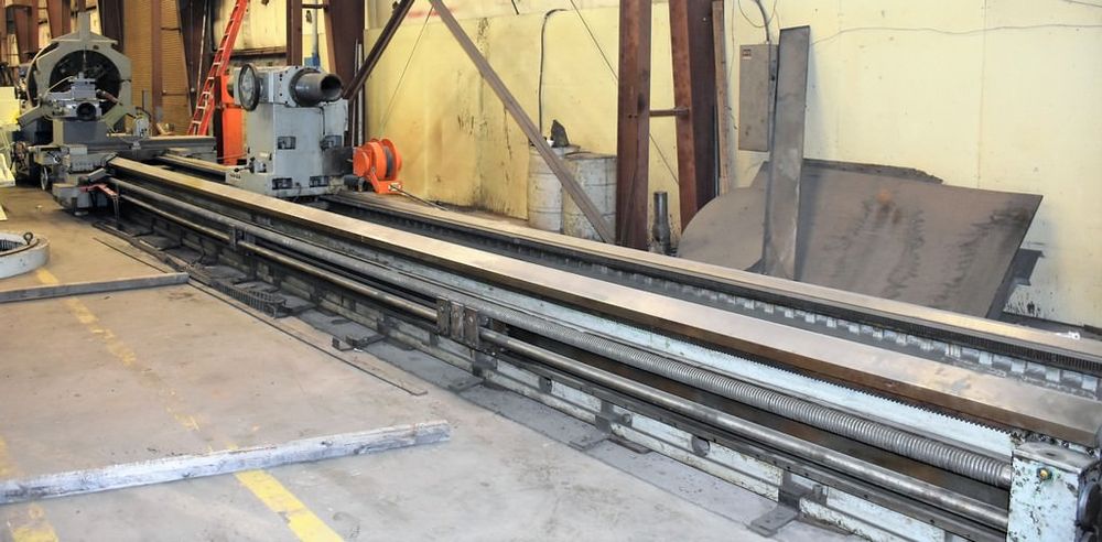 Summit Heavy Duty Engine Lathe 300 RPM 70