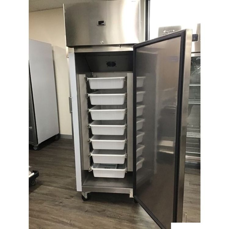 TROPICALISED, Seafood Chiller Cabinet