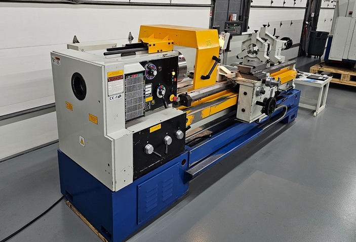 Summit Engine Lathe 1400 RPM 20X80B