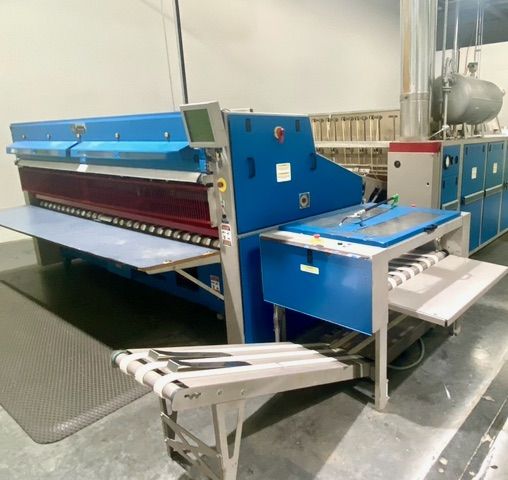 Chicago Crossfolder with Stacker