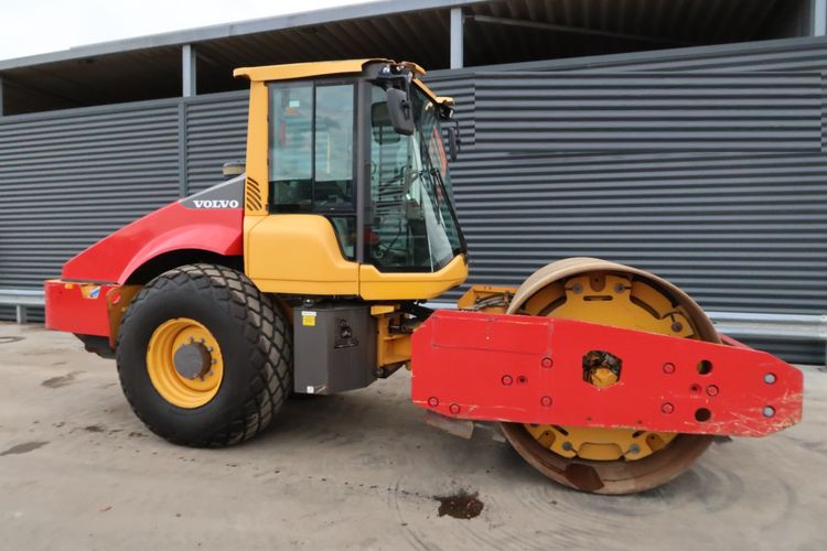 Volvo SD135B