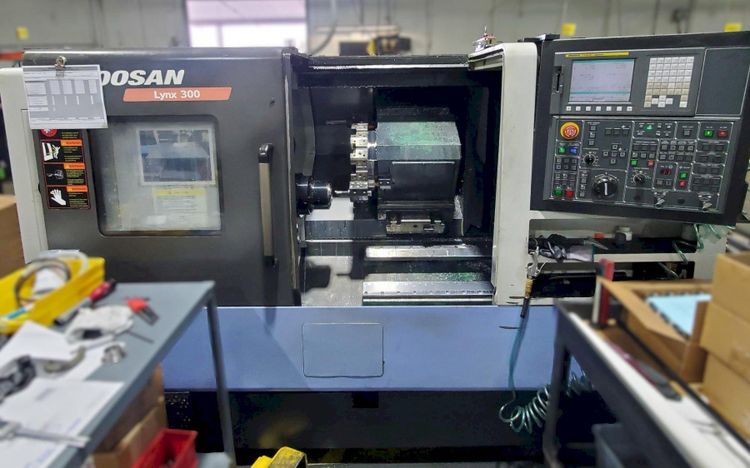 Doosan CNC Controller 3,500 RPM Lynx 300 2 Axis