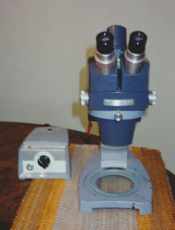 American Optical 568 Microscope
