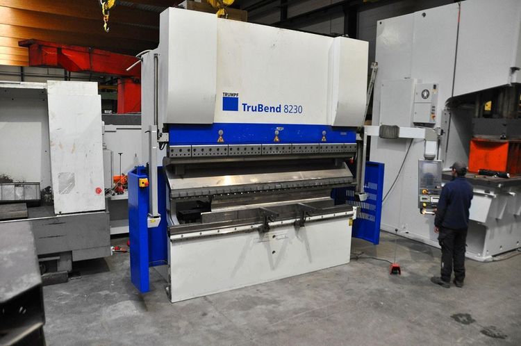 Trumpf TRUMABEND 230 ton x 3050 mm CNC