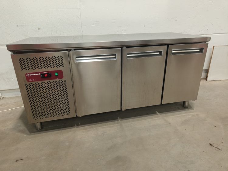 Diamond MR3/R2, Cooling workbench