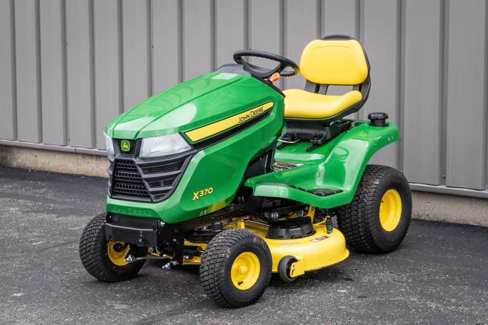 John Deere X370