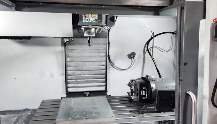 Haas VF-3SSYT 3 Axis