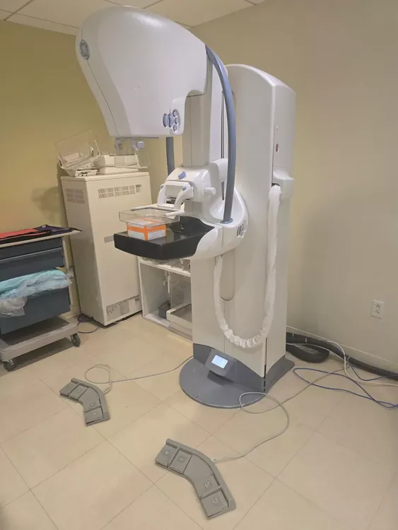 GE Senographe Essential 2D with Biopsy