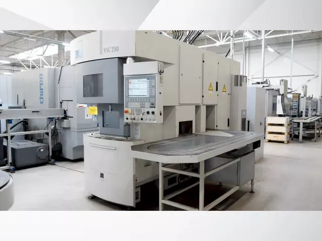 Emag Siemens  SINUMERIK 840Dsl with integrated PLC S7-300 4500 1/MIN VSC 250 2 Axis