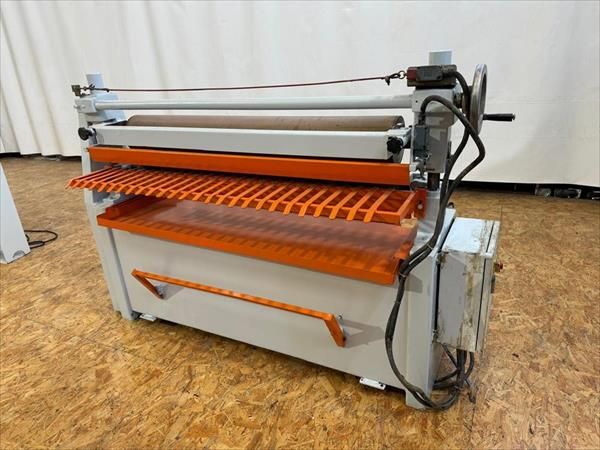 Omma NV 1300 Gluing Machine