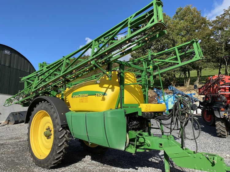 John Deere 732 Sprayer