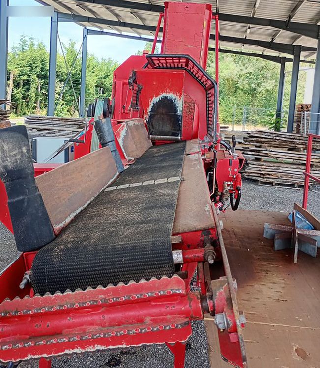 Akki Pilk Big X-47  Firewood processor