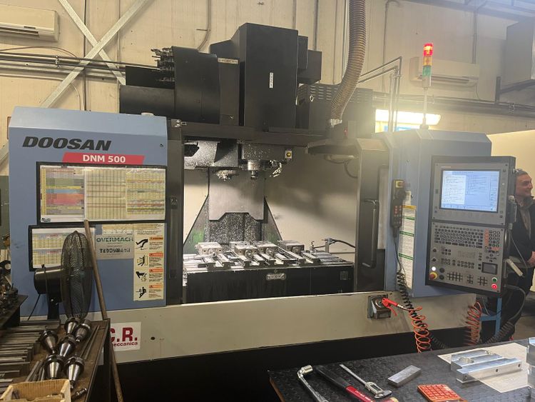 Doosan DNM 500 3 Axis