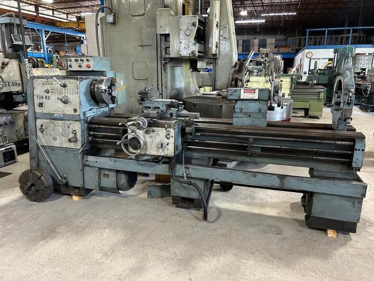 Toolmex Engine Lathe 1400 RPM TUR63
