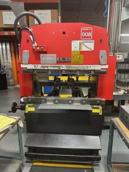 Amada RG35S PRESS BRAKE NC9EXII 38.5 tons