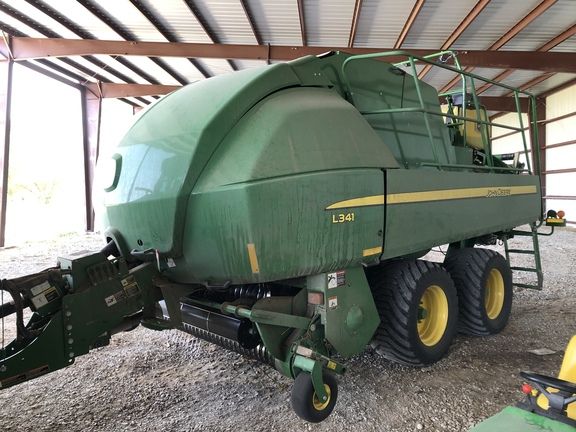 John Deere L341