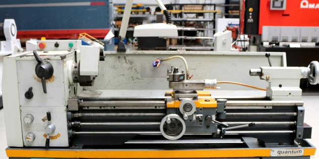Quantum Engine Lathe 2,000 RPM D 330 × 1000