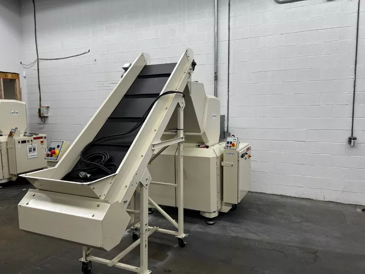 5 Conair CGW-1424 Granulator