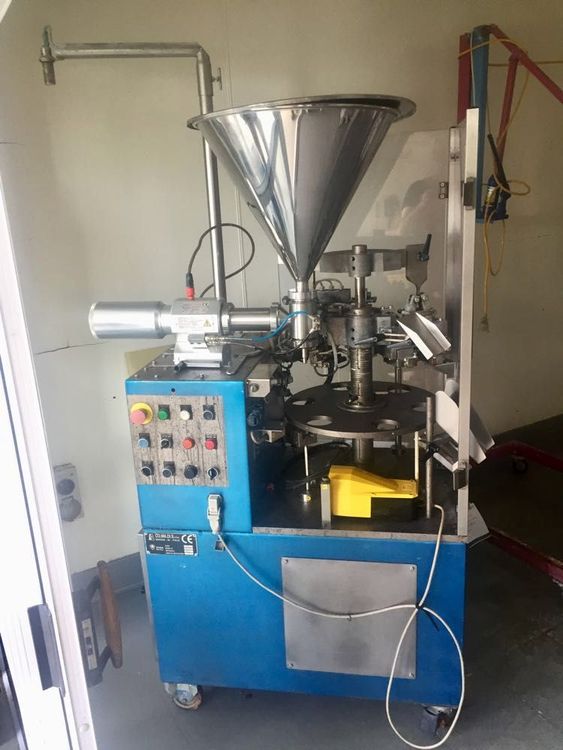 Comadis C630 TUBE FILLER & SEALER