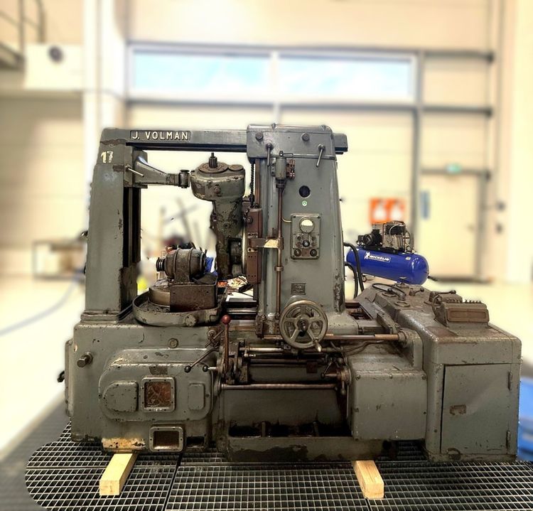 Volman FO-6 Variable Vertical Gear Hobbing Machine