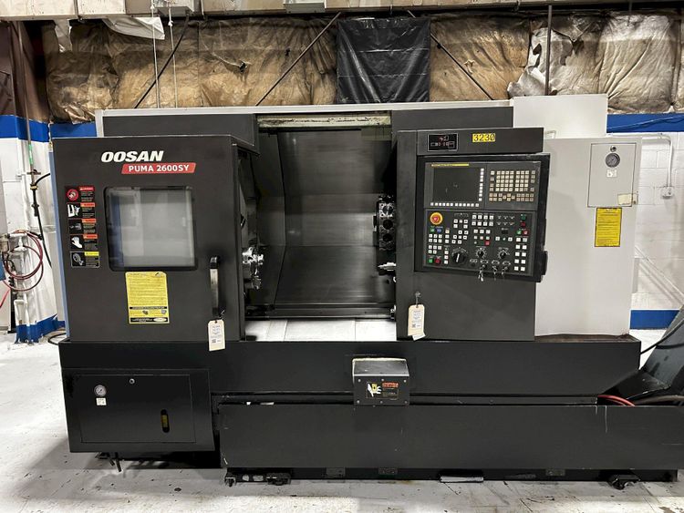 Doosan Fanuc 31i-Model A CNC Control 4,000 rpm Puma 2600SY 3 Axis