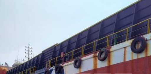 DECK CARGO SHIP  Deadweight: 4,700 t