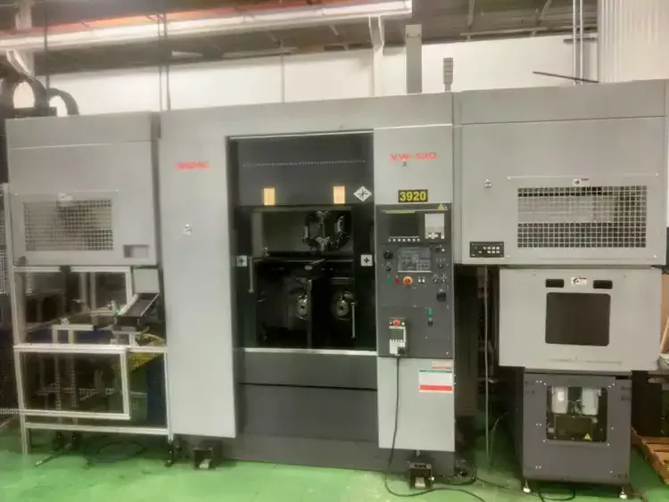 Takamaz TAKAMAZ & FANUC 0i-TF Max. 4,000 min⁻¹ XW-130 2 Axis