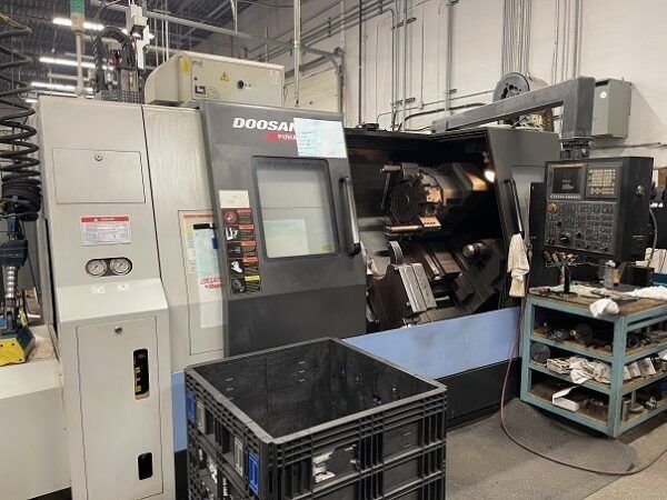 Doosan Fanuc Oi Td Cnc Control With Manuguide 2000 Rpm Puma 400mb 2 Axis 